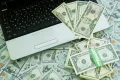 0x80-u-s-dollar-massor-av-sedlar-93462689.webp