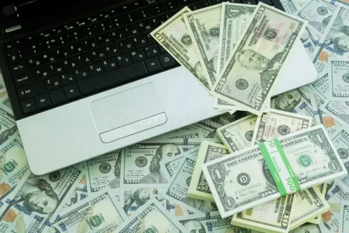 500x0-u-s-dollar-massor-av-sedlar-93462689.webp